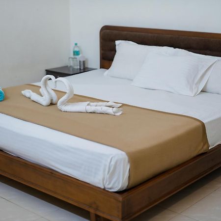 Athirappilly Ambady Resort Bagian luar foto