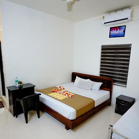 Athirappilly Ambady Resort Bagian luar foto